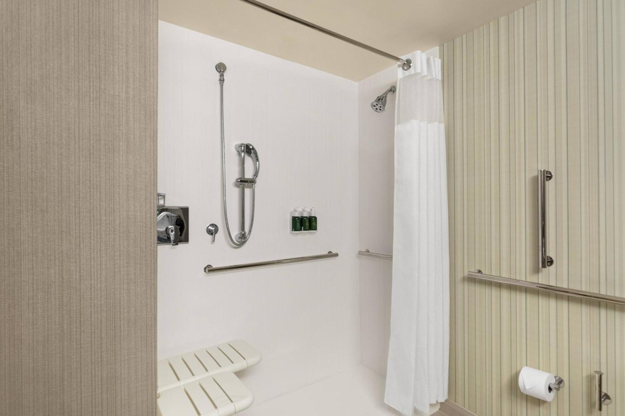 Hotel Courtyard By Marriott Seattle Northgate Zewnętrze zdjęcie